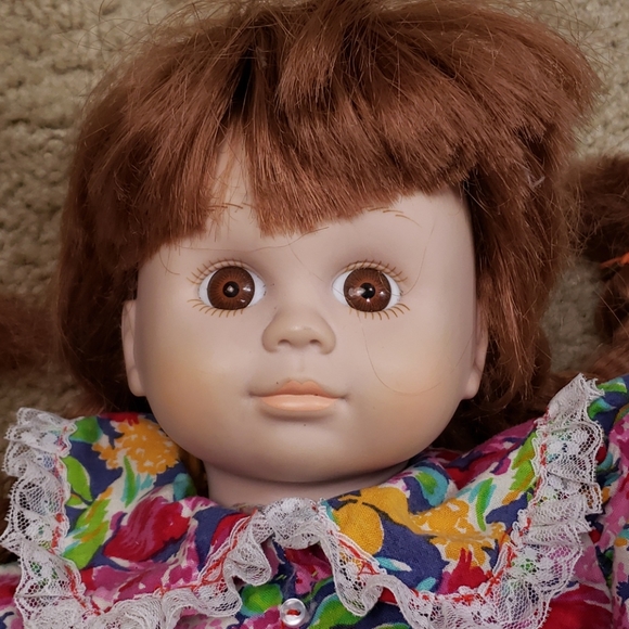 [Vintage] 1991 Wangs Intl Porcelain Soft Body Doll - Picture 3 of 4